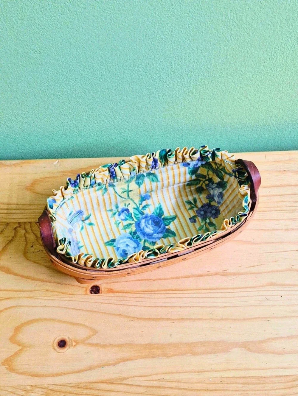 1996 Vintage Longaberger Cracker Basket with Leather Handles & Floral Liner